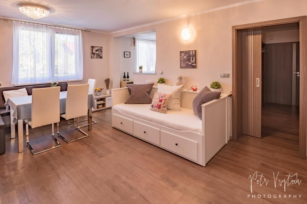 Apartmán na Lipně Frymburk Exterior foto